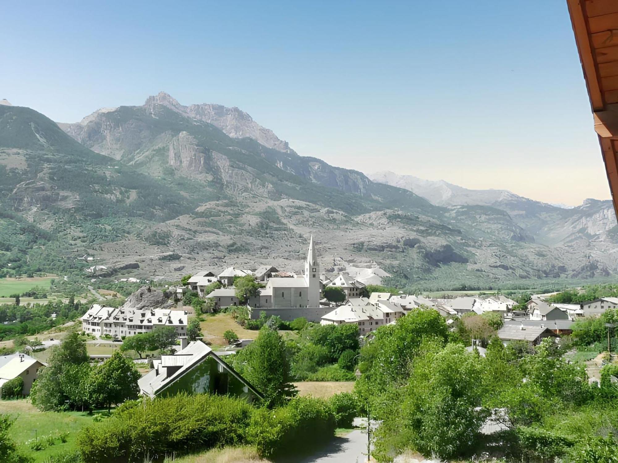 Appartement Paisible A Saint-Crepin Avec Vue Sur La Montagne 외부 사진